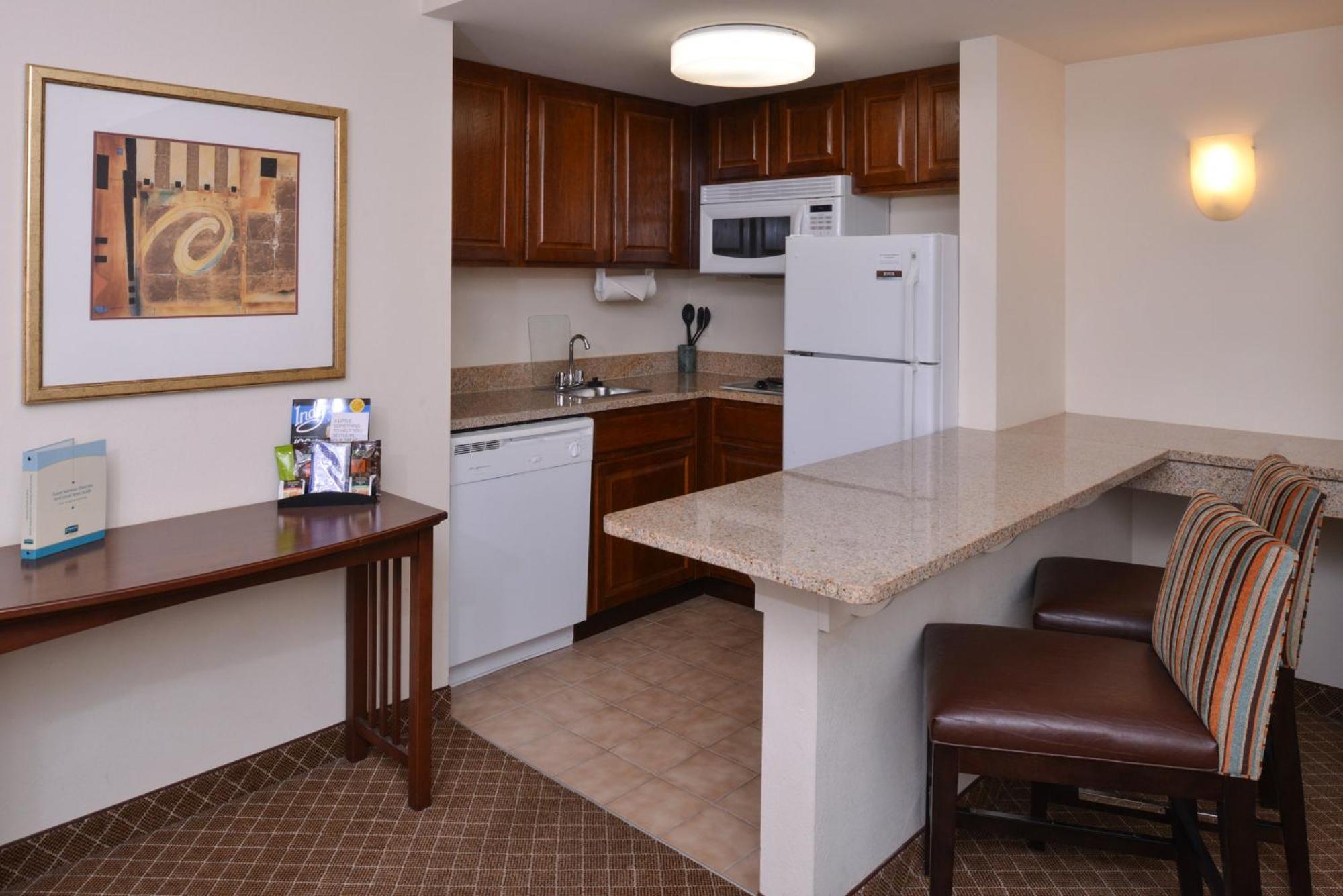 Staybridge Suites Indianapolis-Airport By Ihg Plainfield Exterior photo